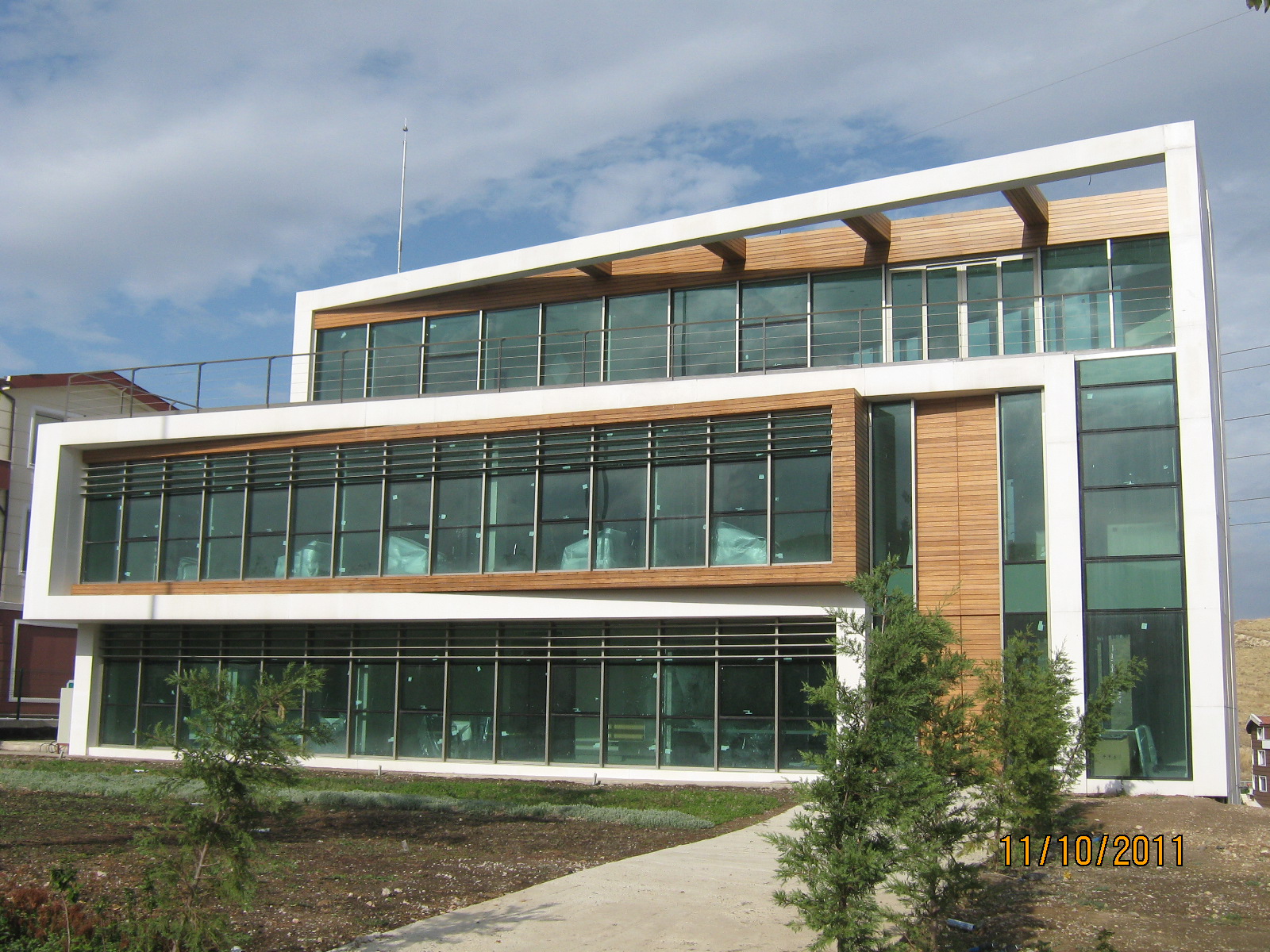 fullslide1